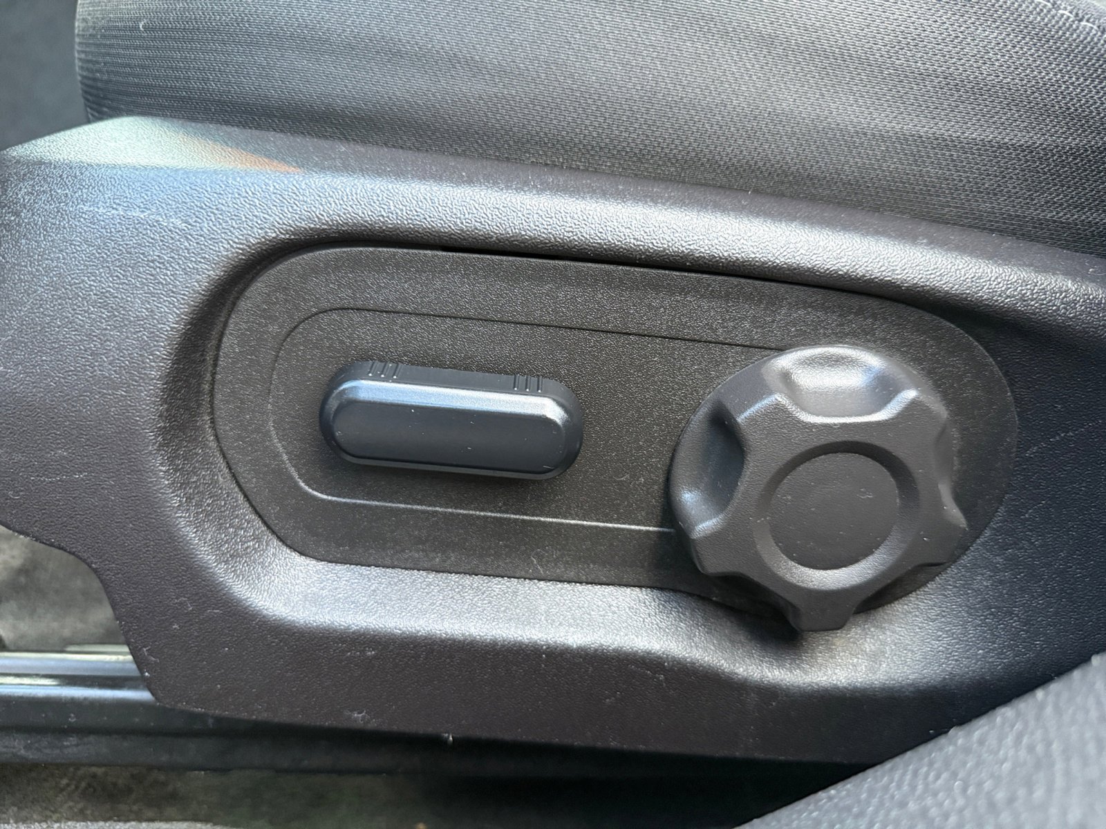 Used 2014 Ford Taurus SEL w/ Equipment Group 201A image 15