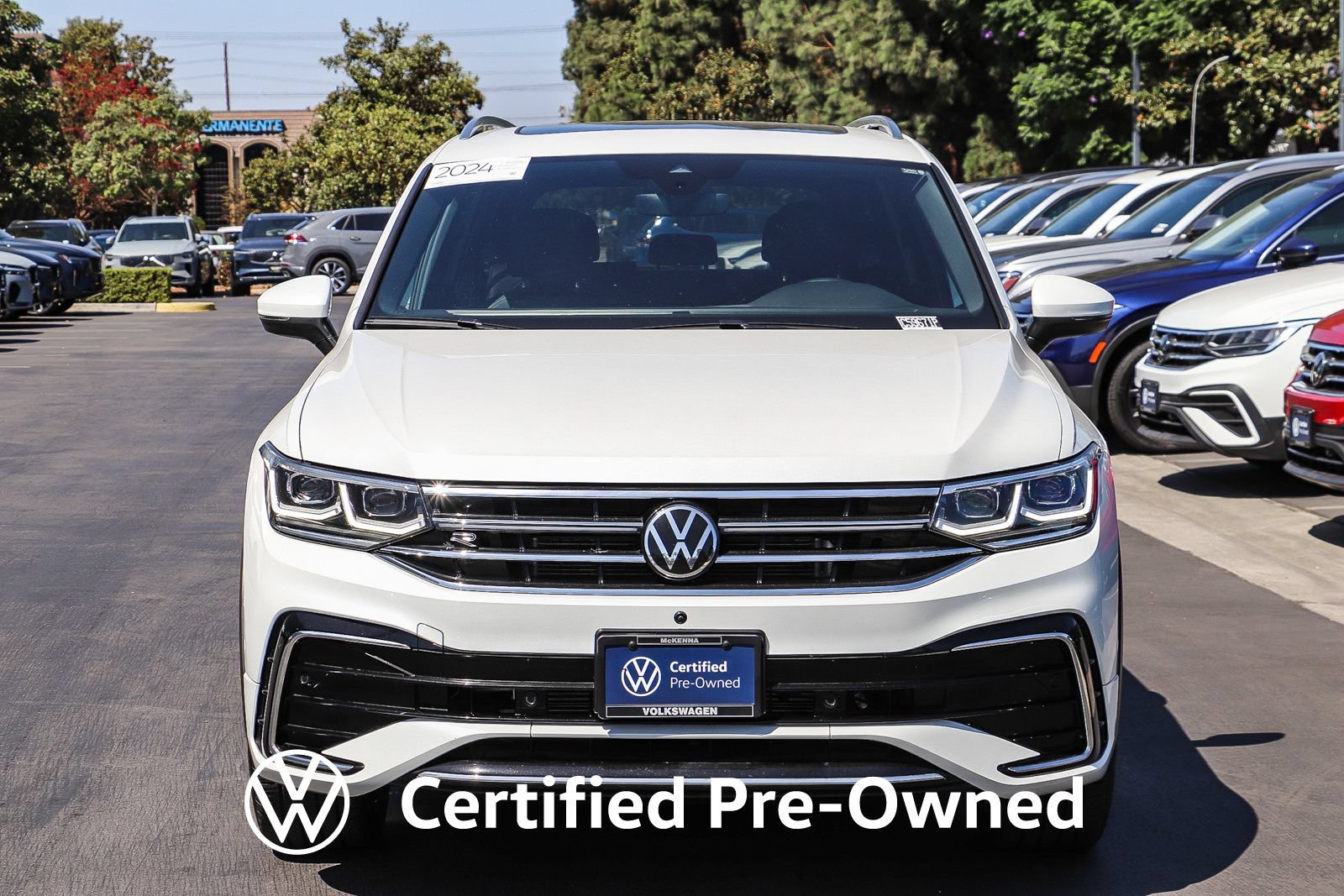 Used 2024 Volkswagen Tiguan SEL R-Line AWD/4WD image 3