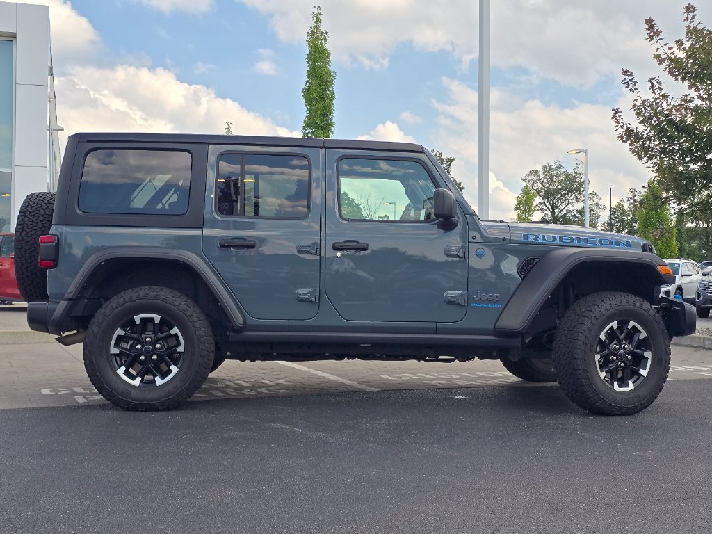 Used 2024 Jeep Wrangler Unlimited Rubicon 4xe AWD/4WD image 27