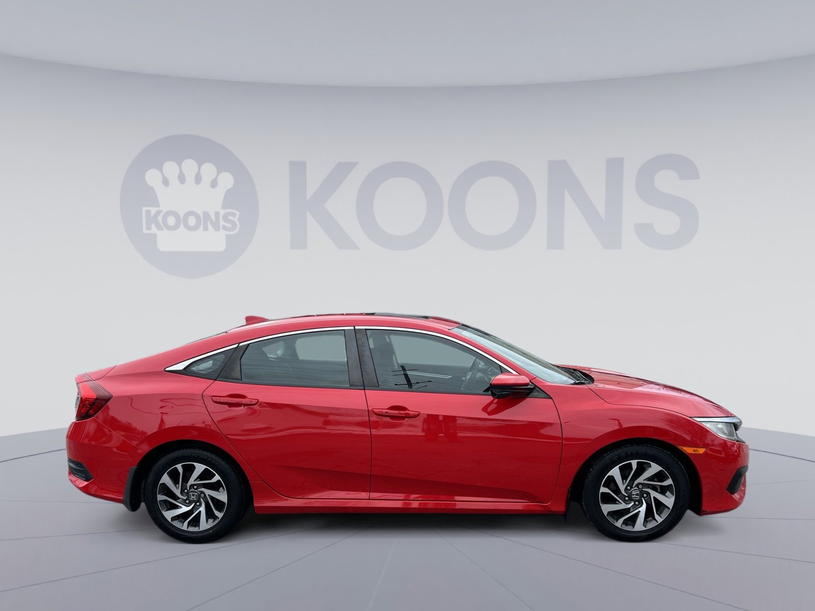 Used 2018 Honda Civic EX image 8