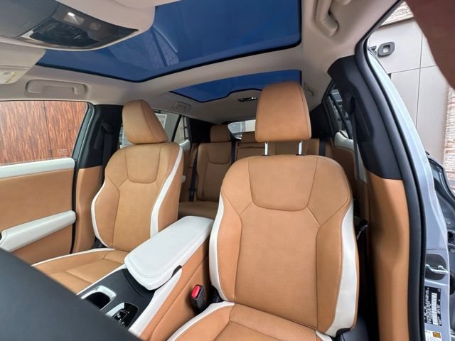New 2026 Lexus RZ 450e AWD w/ Technology Package image 32