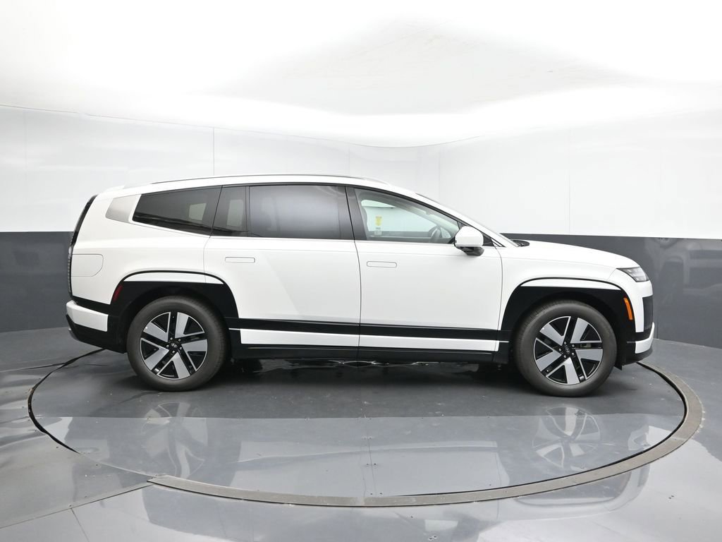 New 2026 Hyundai Ioniq 9 SEL image 6