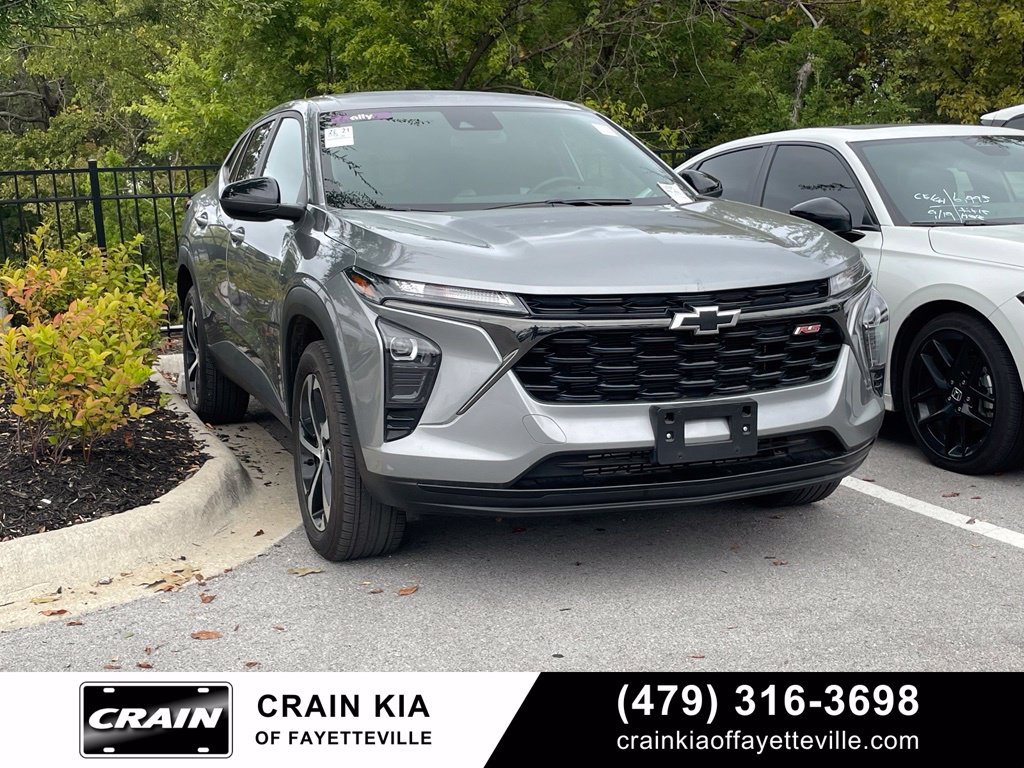 Used 2024 Chevrolet Trax RS