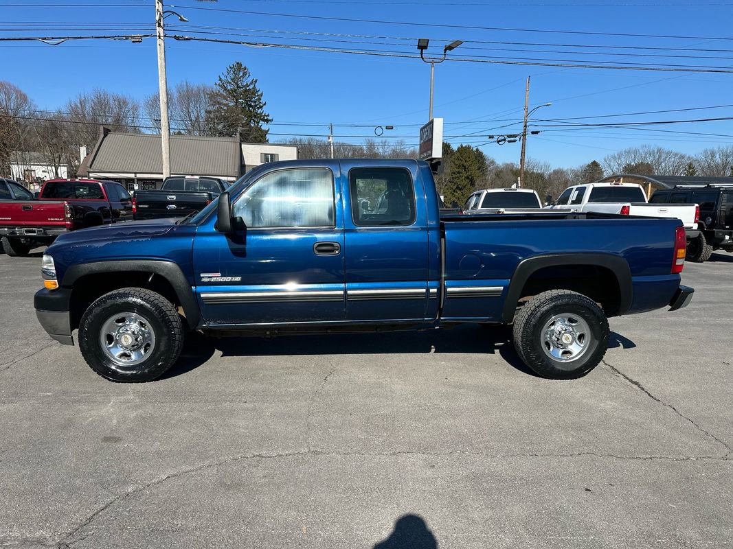 Used 2002 Chevrolet Silverado 2500 LS image 2