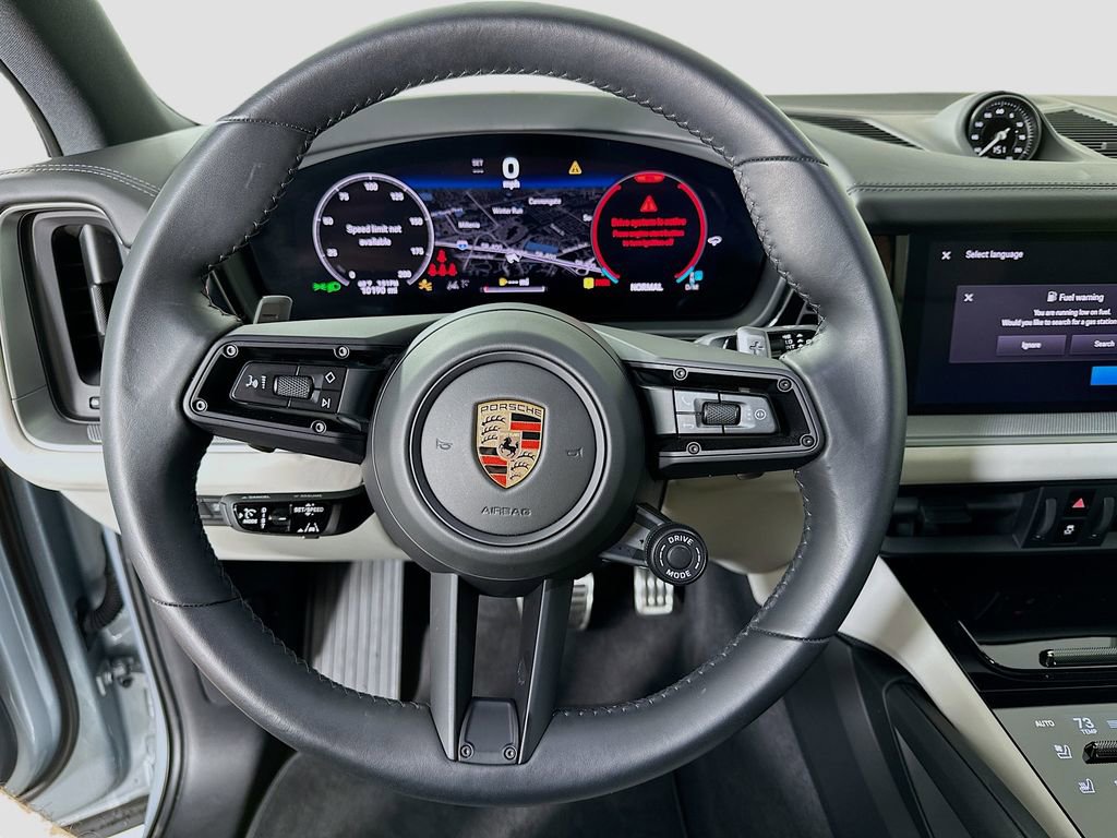 Used 2024 Porsche Cayenne S image 12