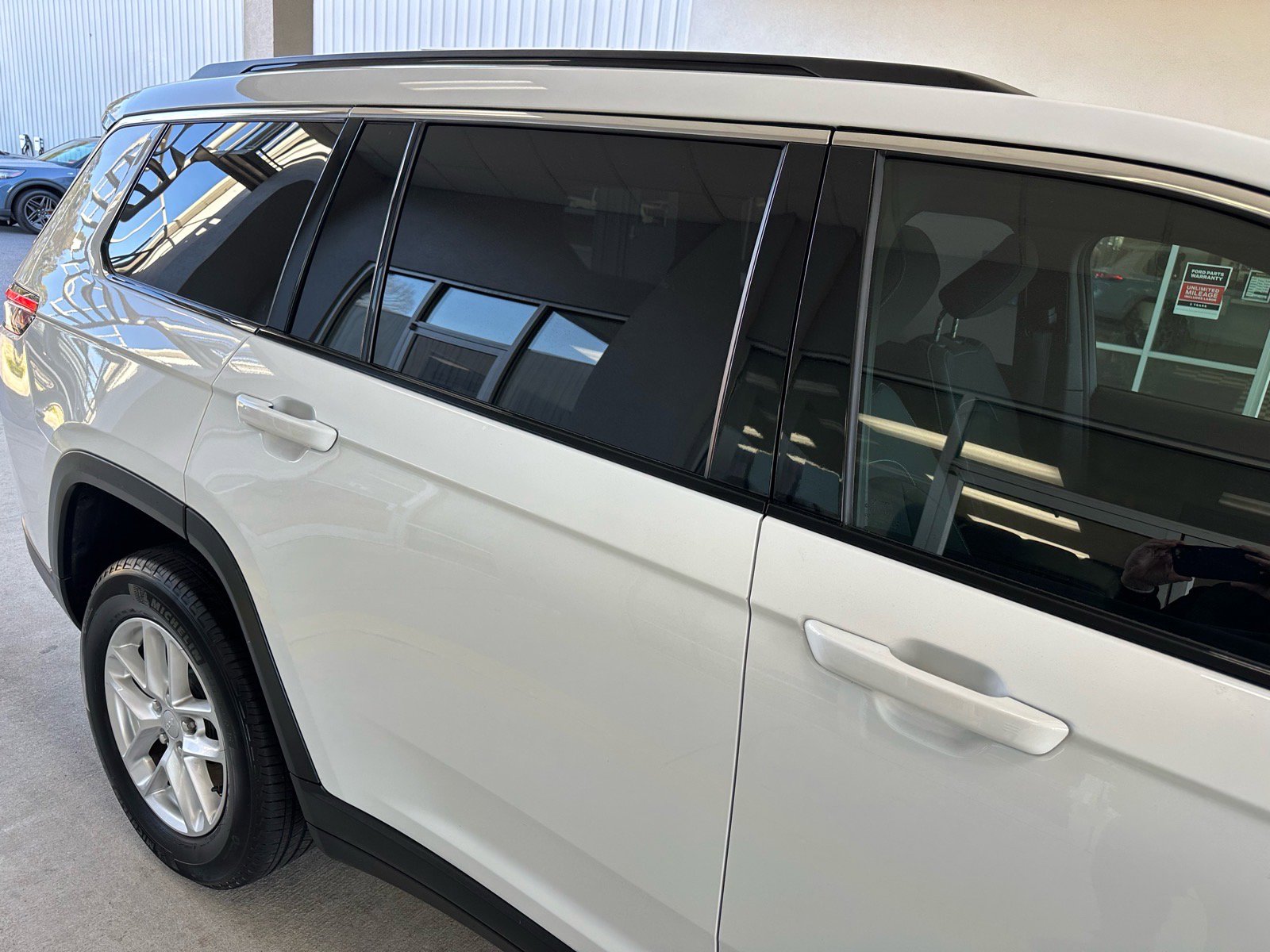 Used 2024 Jeep Grand Cherokee L Laredo w/ Luxury Tech Group I image 12