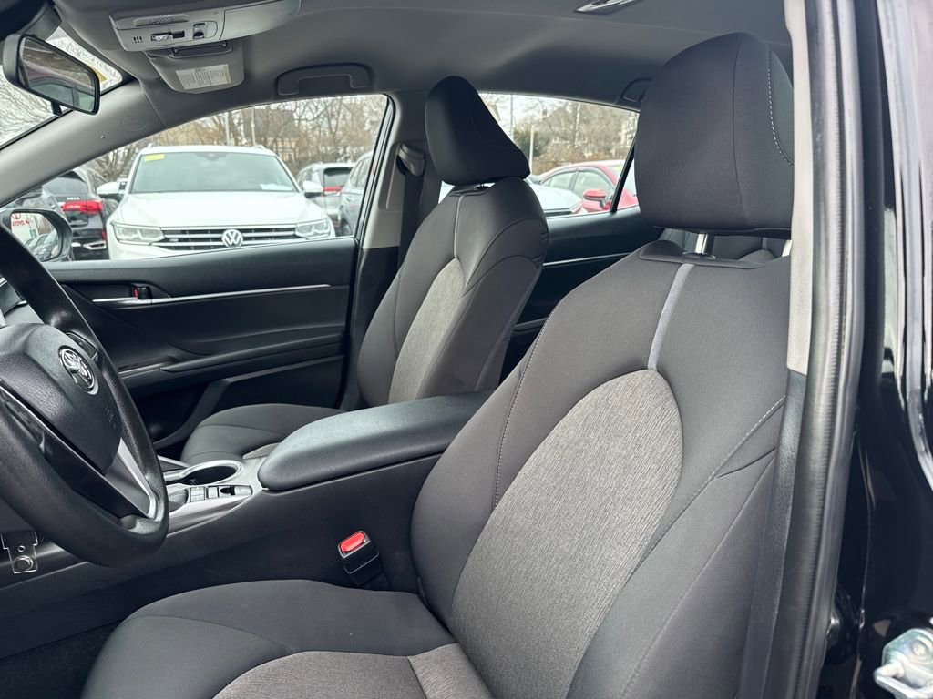 Used 2023 Toyota Camry LE image 14