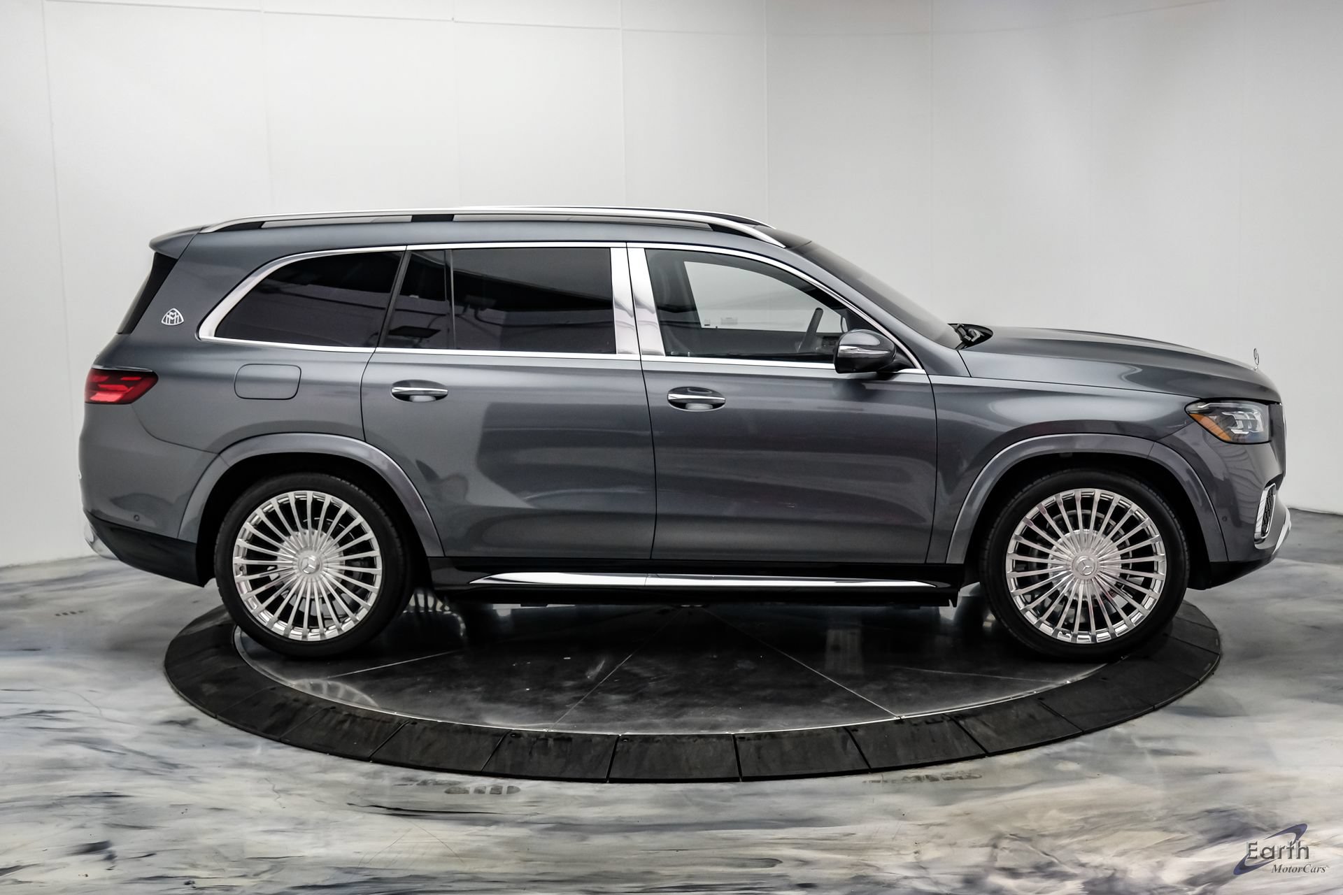 Used 2024 Mercedes-Benz Maybach GLS 600 4MATIC image 26