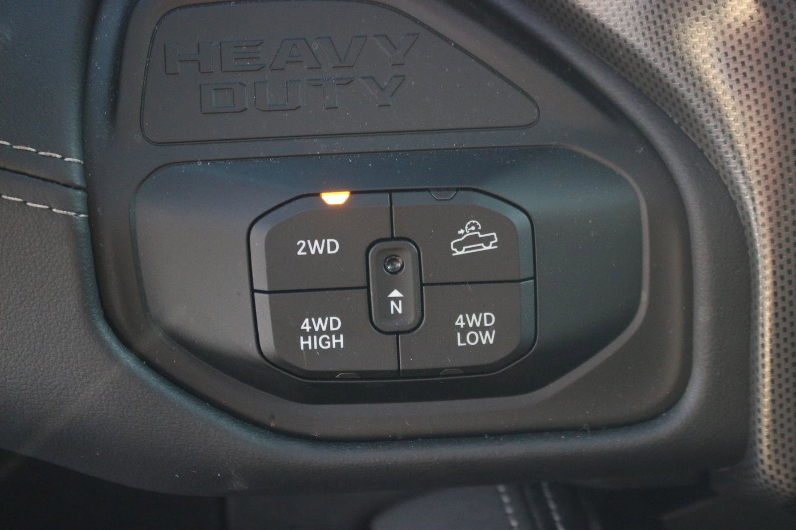 Used 2025 RAM 2500 Limited AWD/4WD image 30