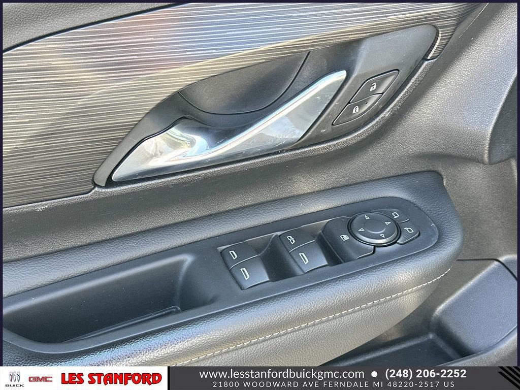 Used 2024 GMC Terrain SLE FWD image 17