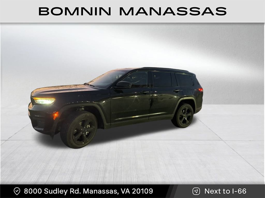 Used 2022 Jeep Grand Cherokee L Laredo image 1