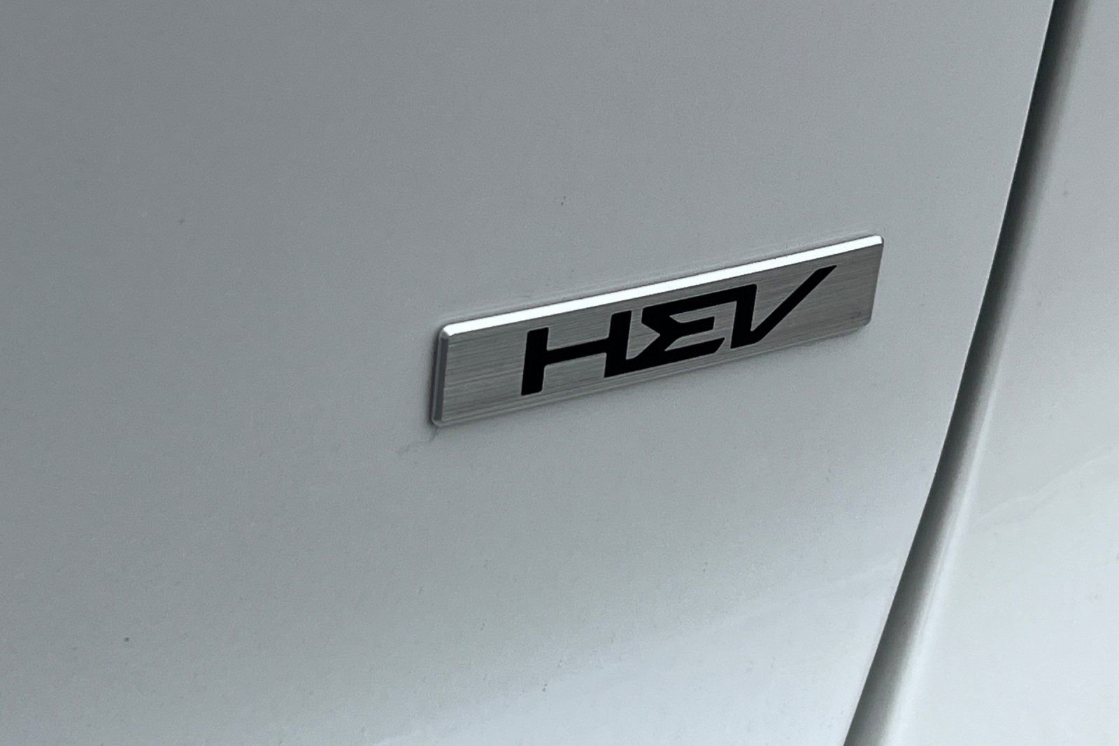 Used 2025 Kia Niro LX image 31