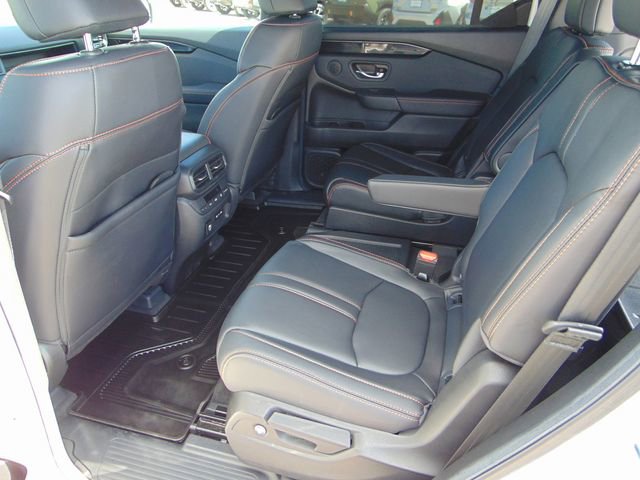Certified 2025 Honda Pilot TrailSport image 21