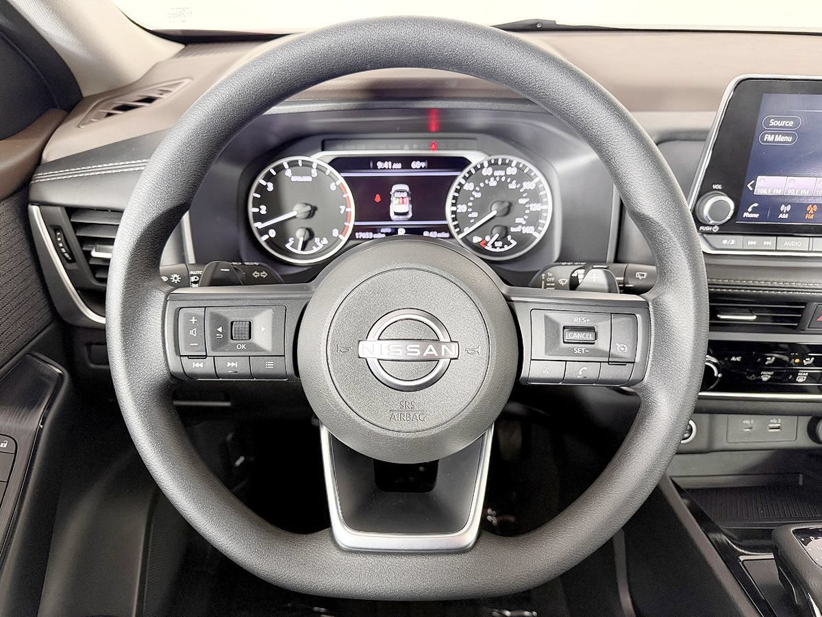 Used 2023 Nissan Rogue S AWD/4WD image 53
