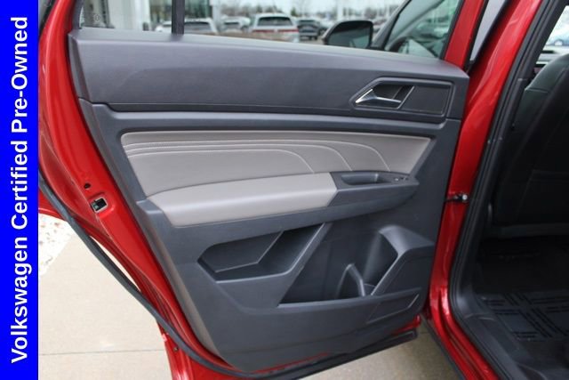 Used 2022 Volkswagen Atlas Cross Sport SEL R-Line image 27