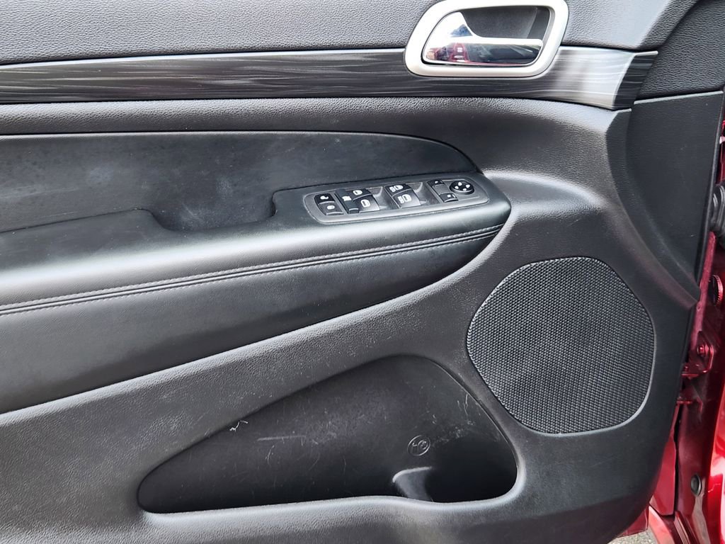 Used 2021 Jeep Grand Cherokee Laredo X image 16