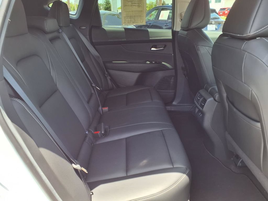 Used 2025 Nissan Murano SL w/ Cargo Package AWD/4WD image 16
