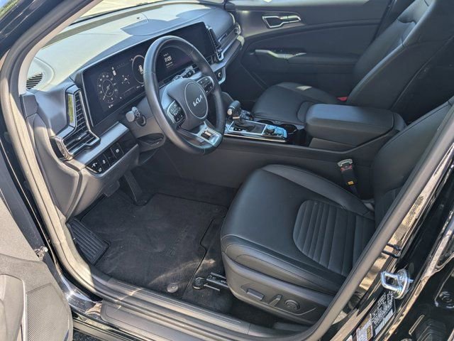 Used 2025 Kia Sportage SX image 9