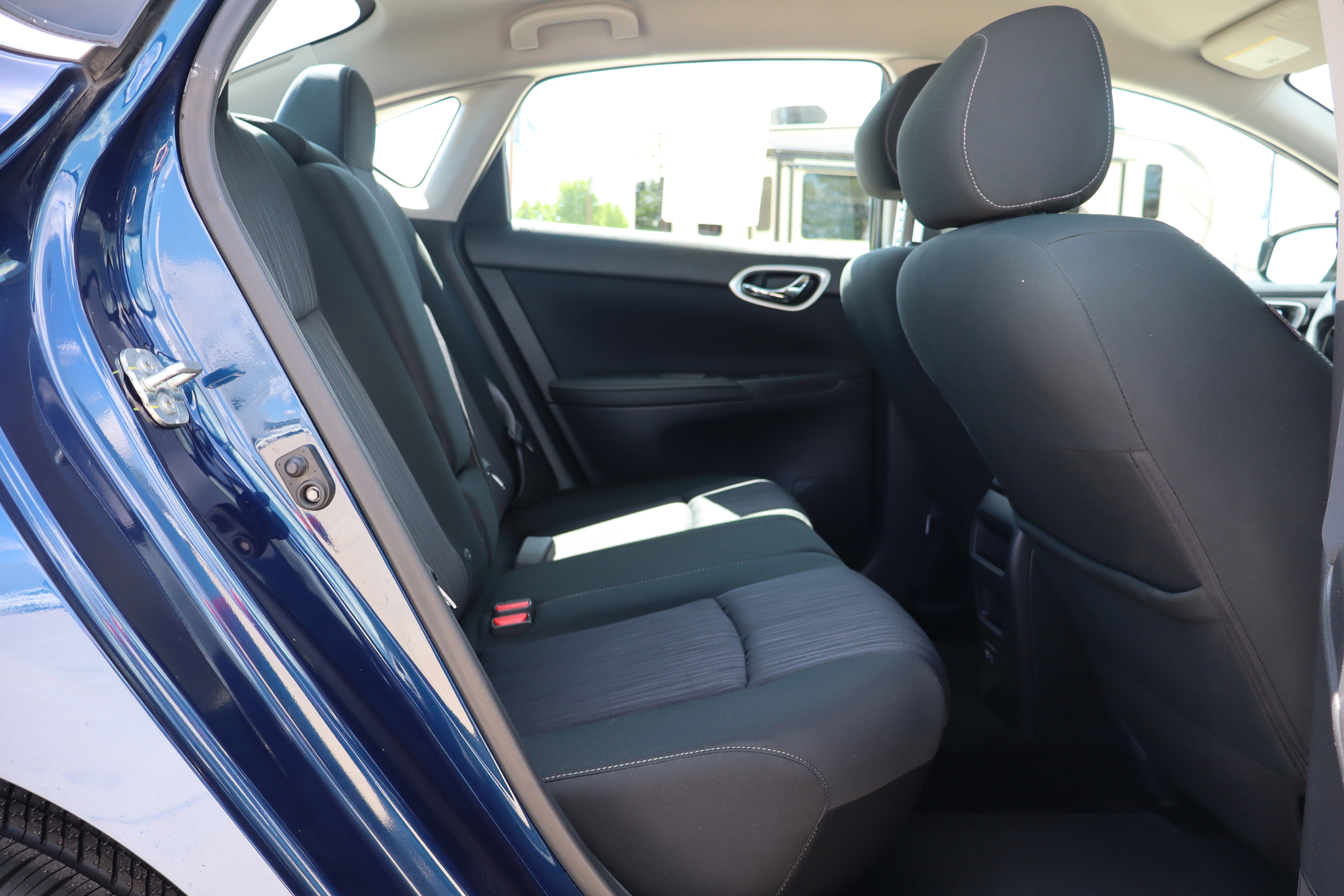 Used 2019 Nissan Sentra SV FWD image 11