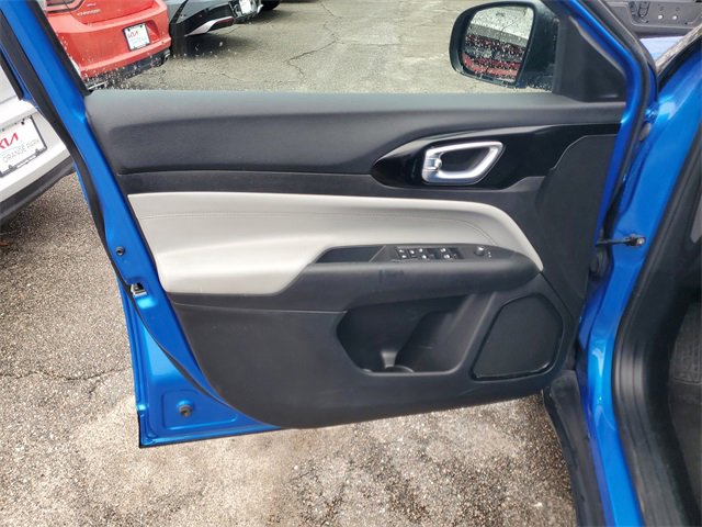 Used 2024 Jeep Compass Limited image 11