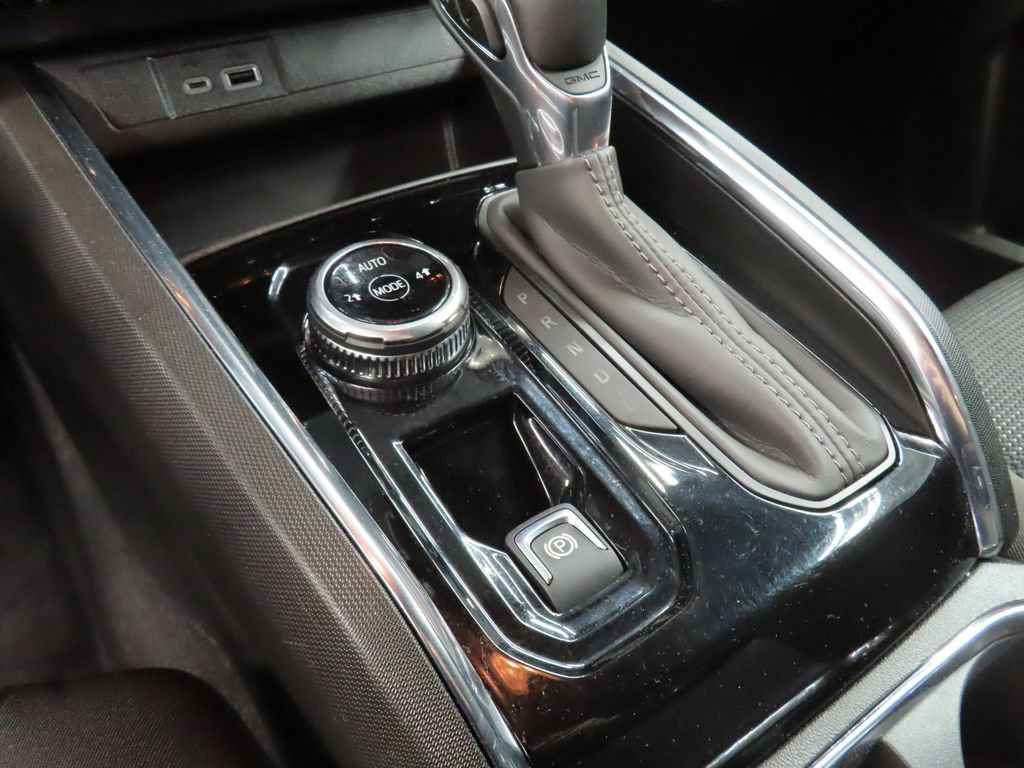 Used 2025 GMC Canyon Elevation AWD/4WD image 44