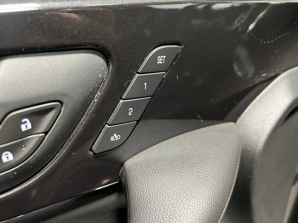 Used 2021 Chevrolet Blazer Premier w/ Driver Confidence II Package image 12