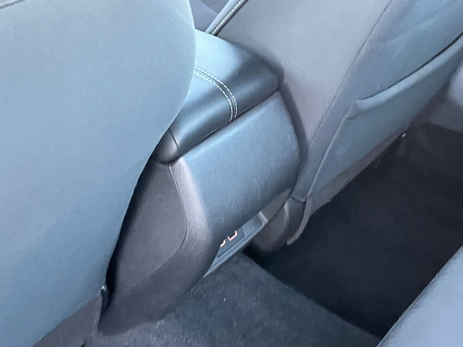 Used 2025 Nissan Altima 2.5 SV image 24