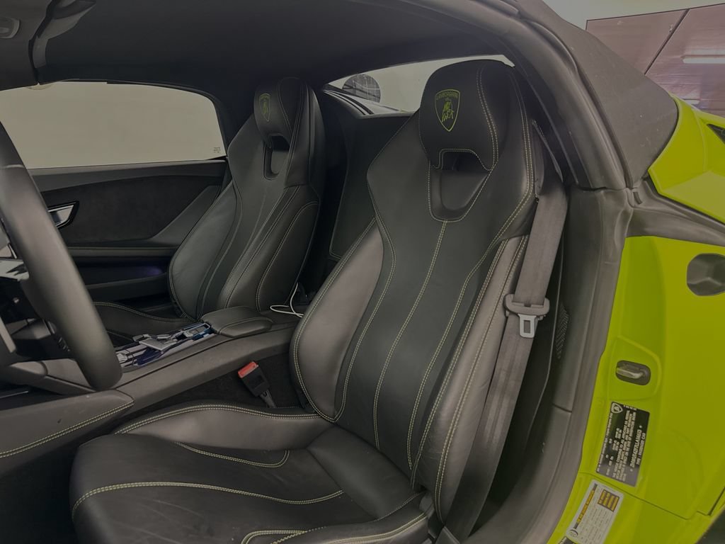 Used 2020 Lamborghini Huracan EVO AWD/4WD image 22