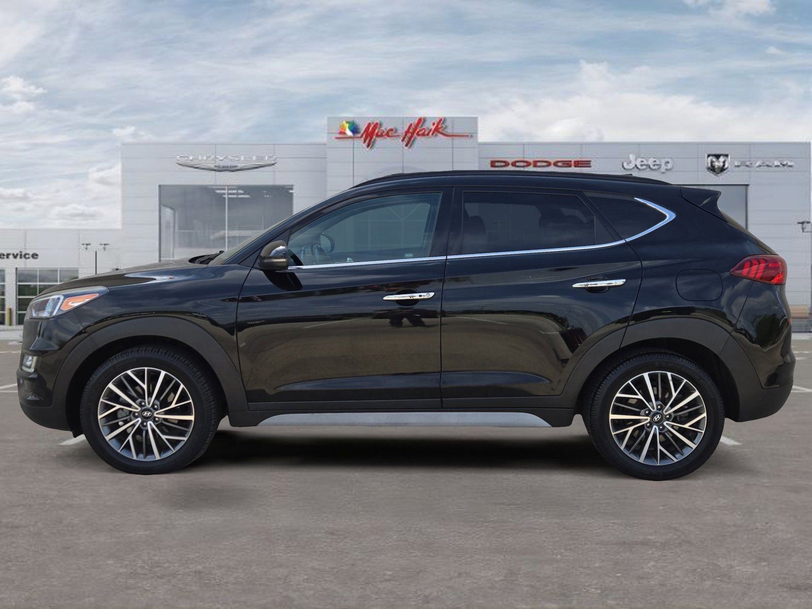 Used 2020 Hyundai Tucson Ultimate w/ Cargo Package FWD image 2