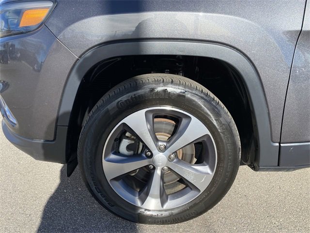 Used 2022 Jeep Cherokee Limited image 10