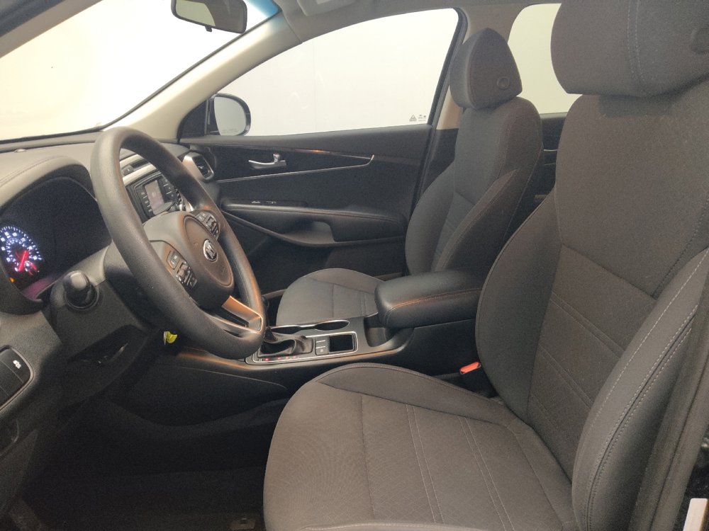 Used 2018 Kia Sorento L image 17