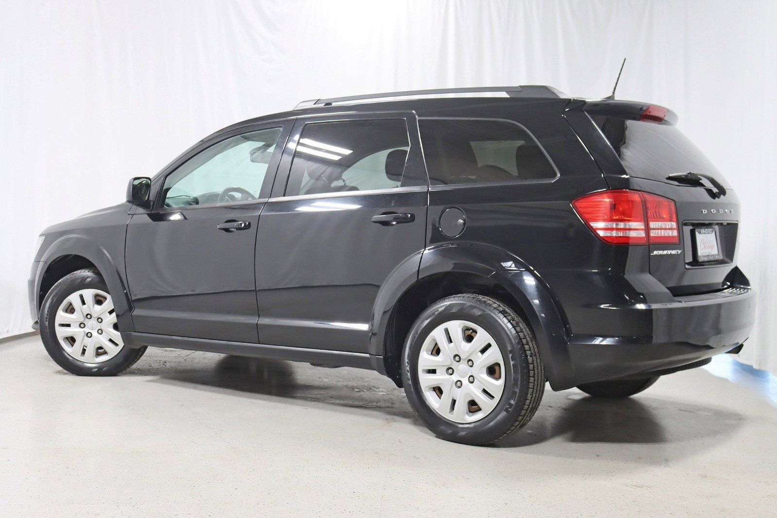 Used 2020 Dodge Journey SE w/ SE Popular Equipment Group image 9