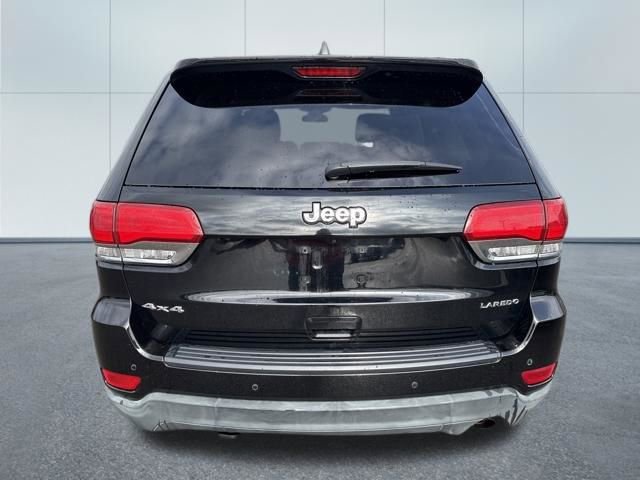 Used 2018 Jeep Grand Cherokee Laredo image 4