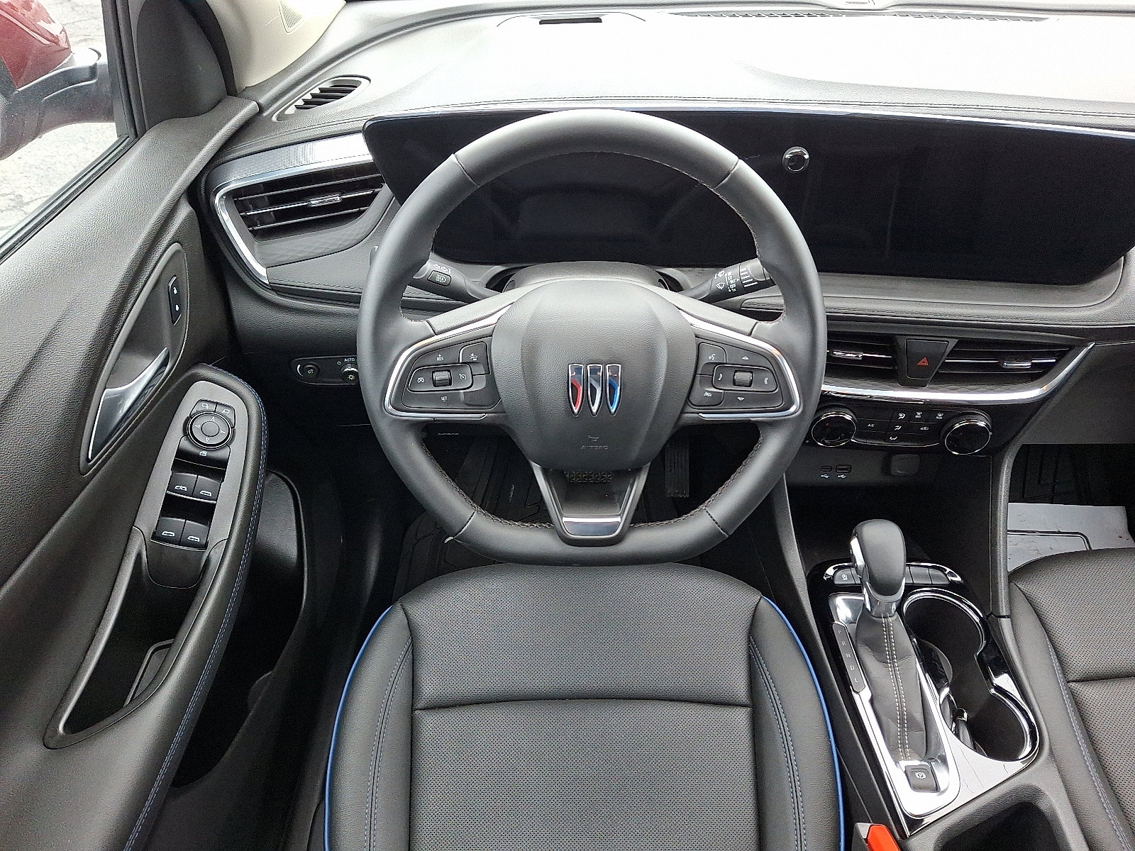 Used 2025 Buick Encore GX Sport Touring image 11