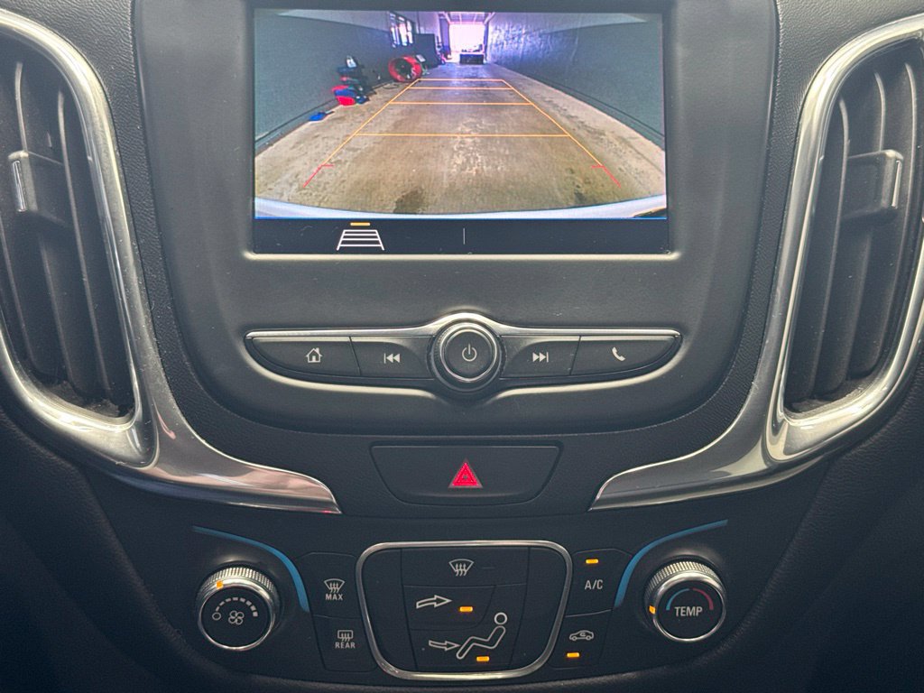 Used 2020 Chevrolet Equinox LT FWD image 14