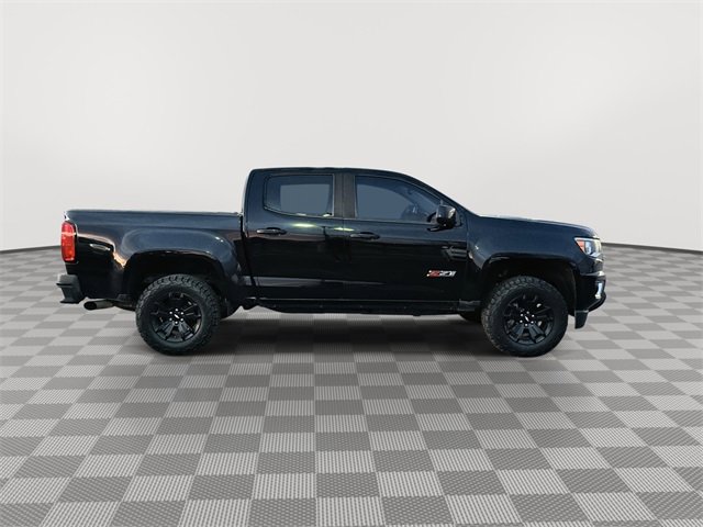 Used 2016 Chevrolet Colorado Z71 w/ Z71 Midnight Edition image 9
