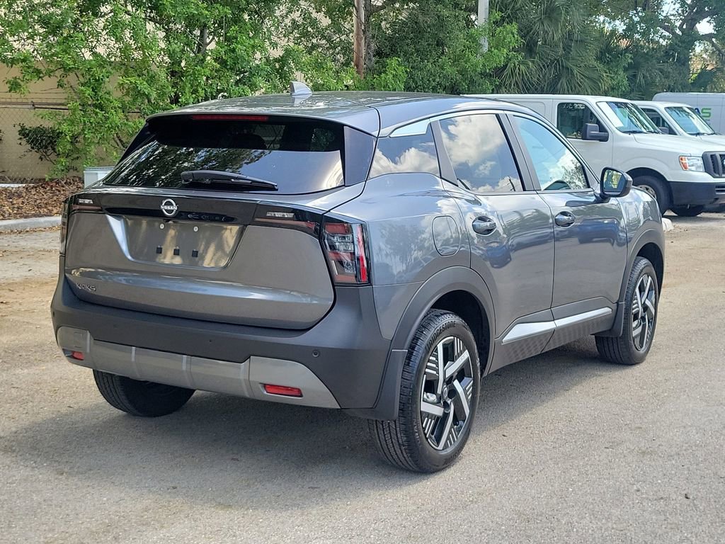 Certified 2025 Nissan Kicks SV FWD image 9