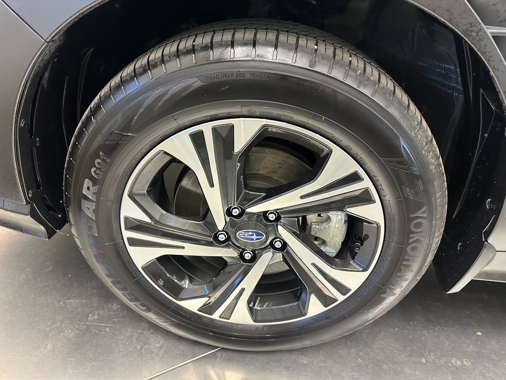 Used 2025 Subaru Crosstrek 2.5i Premium image 32