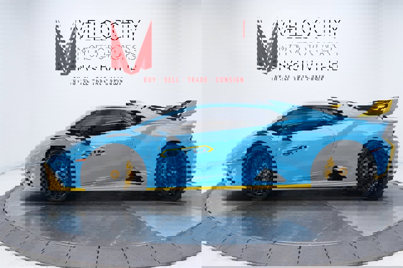 Used 2023 Lamborghini Huracan STO image 9