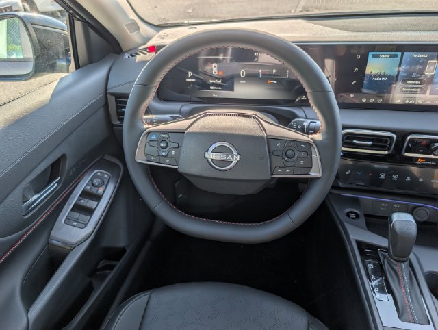 New 2026 Nissan Sentra SR w/ SR Premium Package FWD image 12