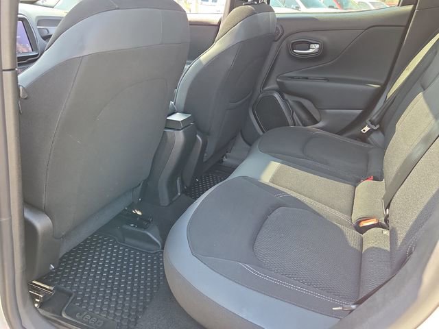 Used 2023 Jeep Renegade Latitude w/ Sun/Sound Group image 8