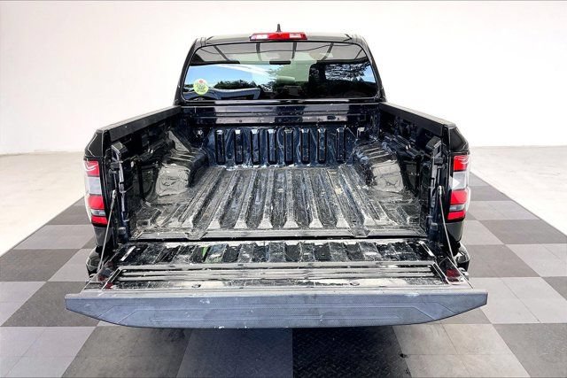 Used 2022 Nissan Frontier SV AWD/4WD image 27