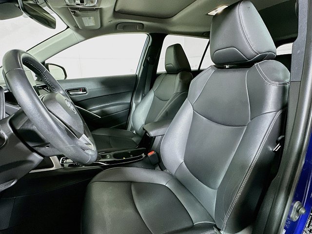 Used 2023 Toyota Corolla Cross XLE w/ Convenience Package AWD/4WD image 11