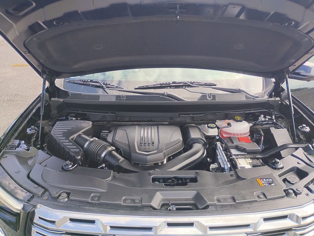 Used 2024 GMC Acadia Denali FWD image 17