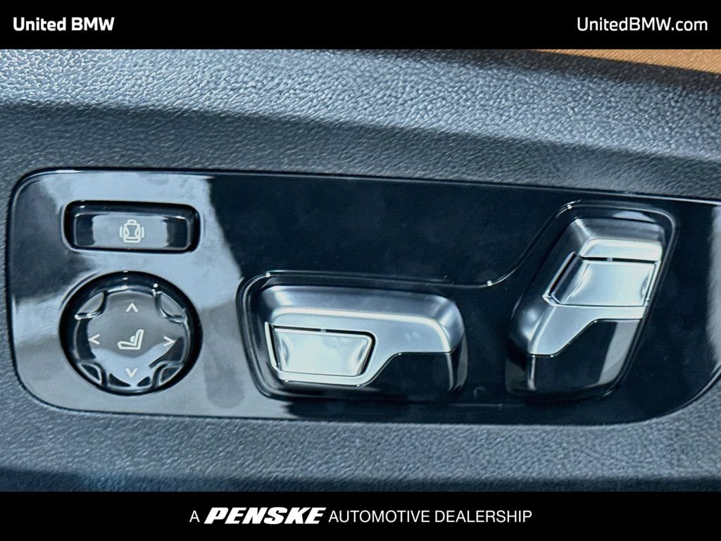New 2027 BMW X7 xDrive40i w/ M Sport Package AWD/4WD image 11