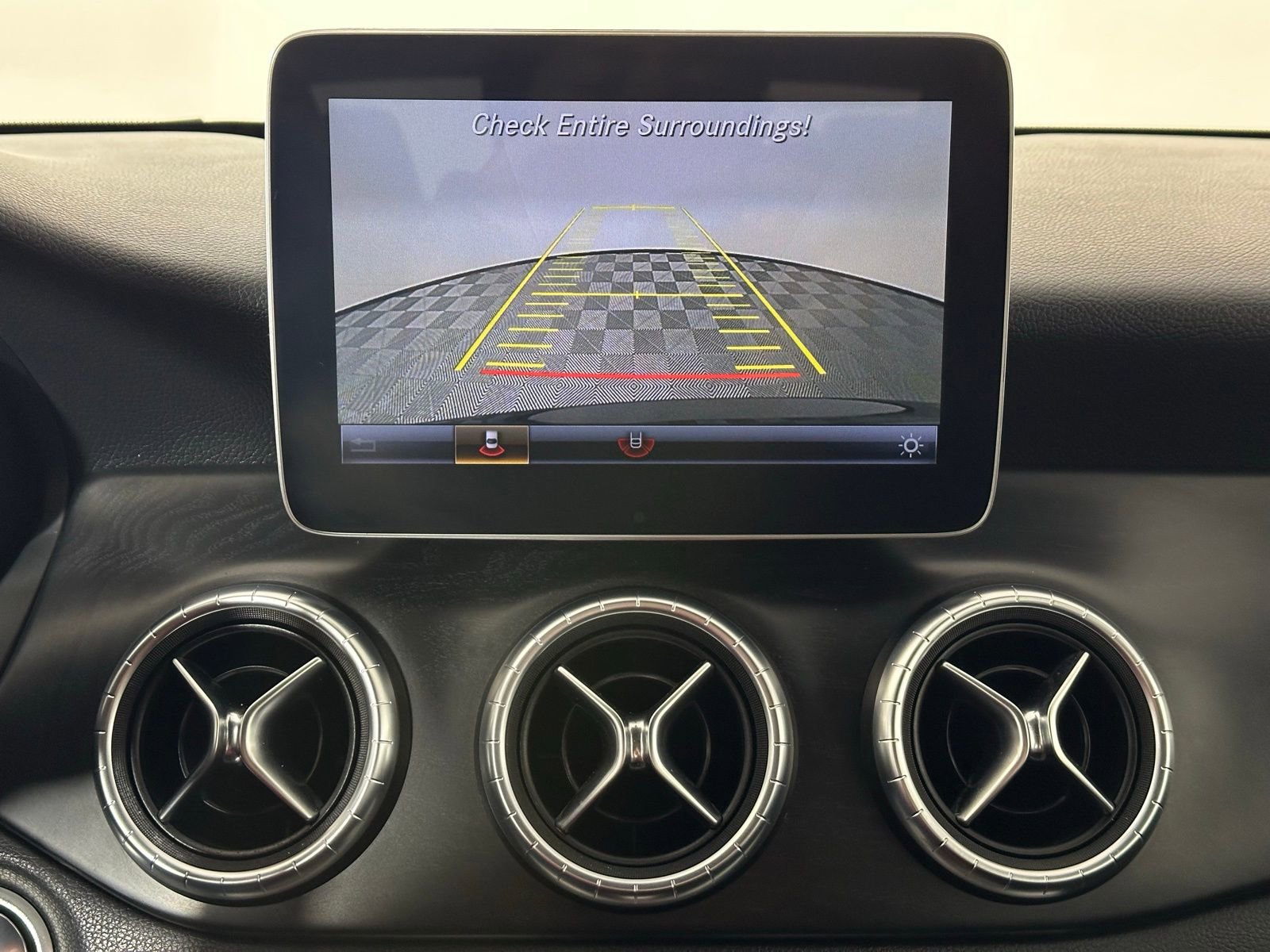Used 2019 Mercedes-Benz CLA 250 image 34