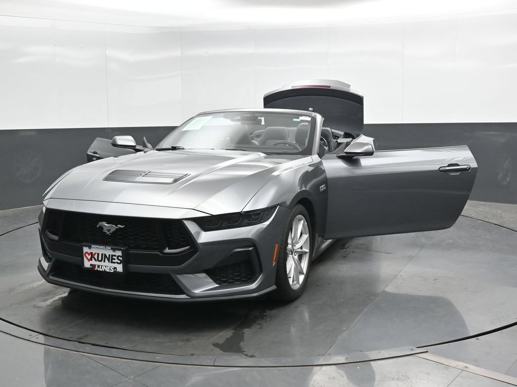 Used 2025 Ford Mustang GT Premium RWD image 49