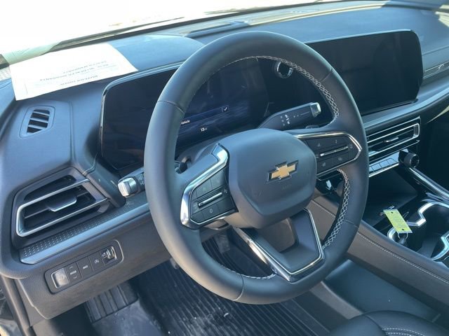Used 2025 Chevrolet Traverse LT w/ LPO, Floor Liner Package image 4