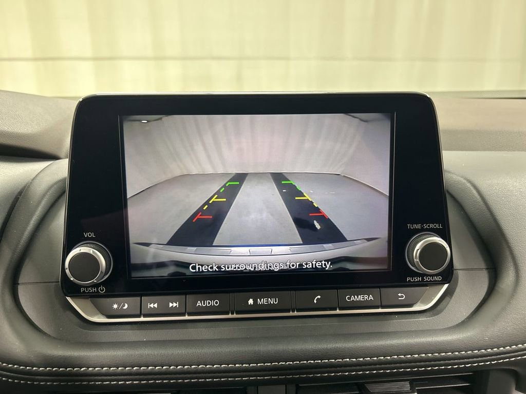 Used 2023 Nissan Rogue SV AWD/4WD image 15