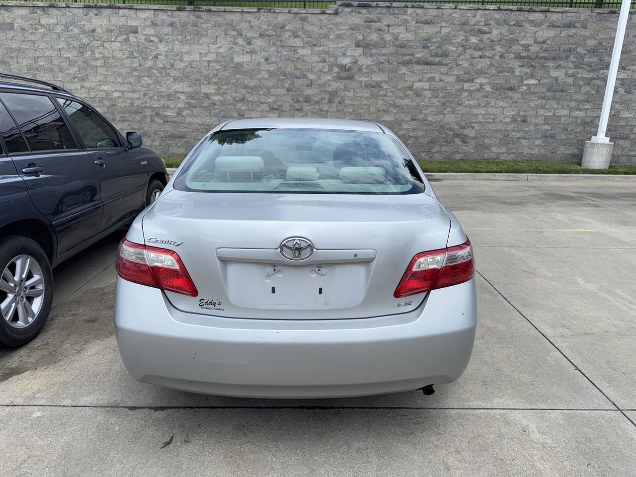 Used 2007 Toyota Camry LE FWD image 4